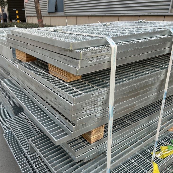 heavy-duty steel catwalks